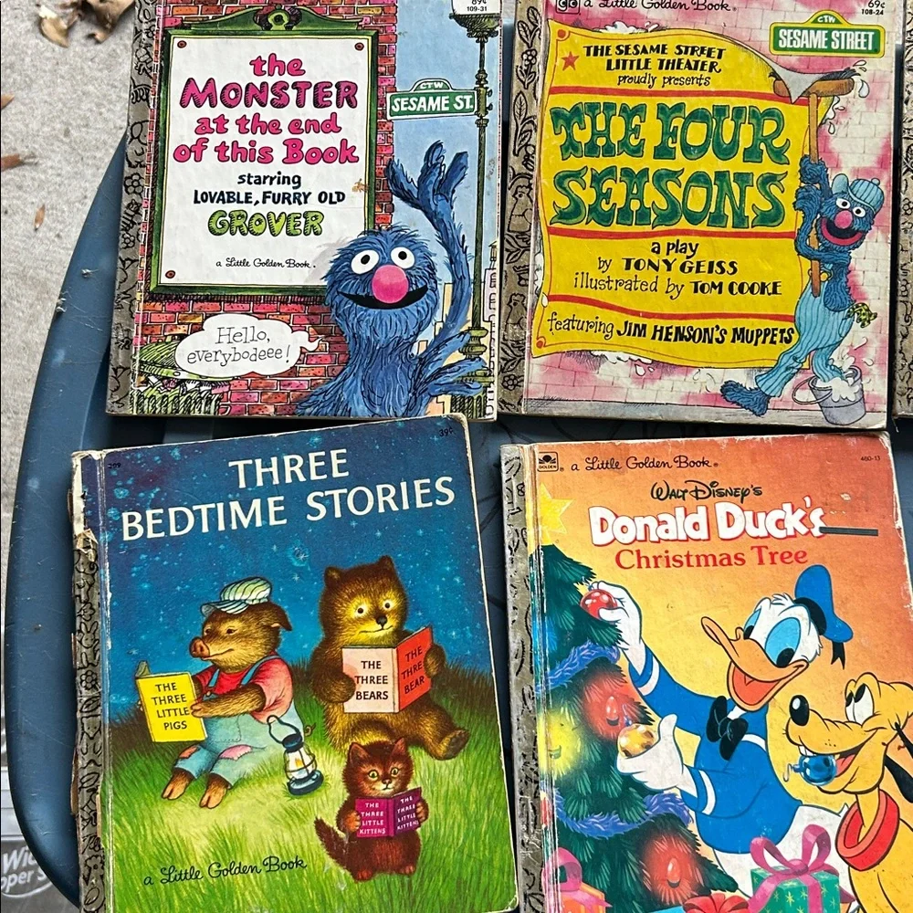 A Lot of Six “Little Golden Books” - Picture 3 of 4